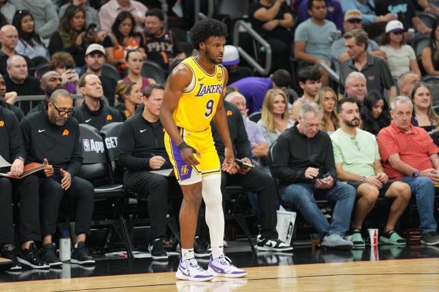 开云官网-布朗尼砍下17分4板3断 湖人太子打出生涯最强战